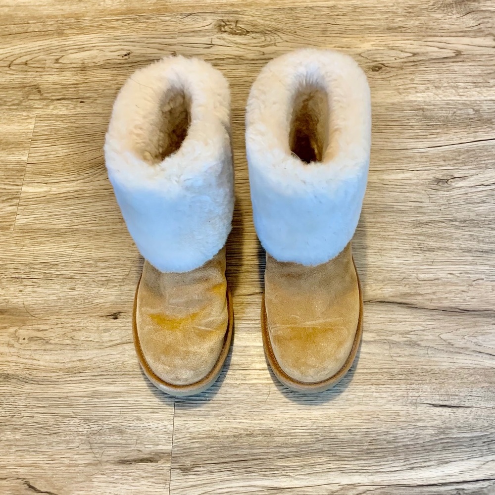 Uggs Ellee Boots - Size 9